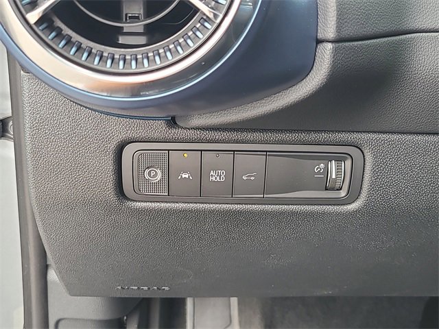 New 2026 Chevrolet Equinox EV LT image 18