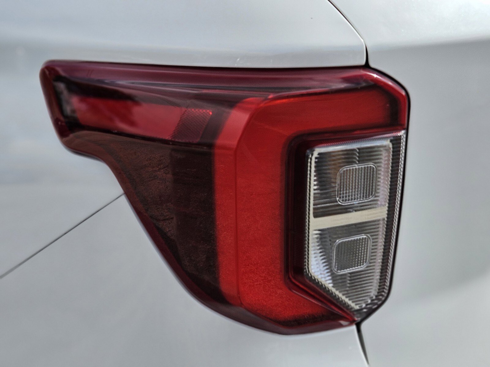 Certified 2023 Ford Explorer ST-Line w/ Class IV Trailer Tow Package image 10