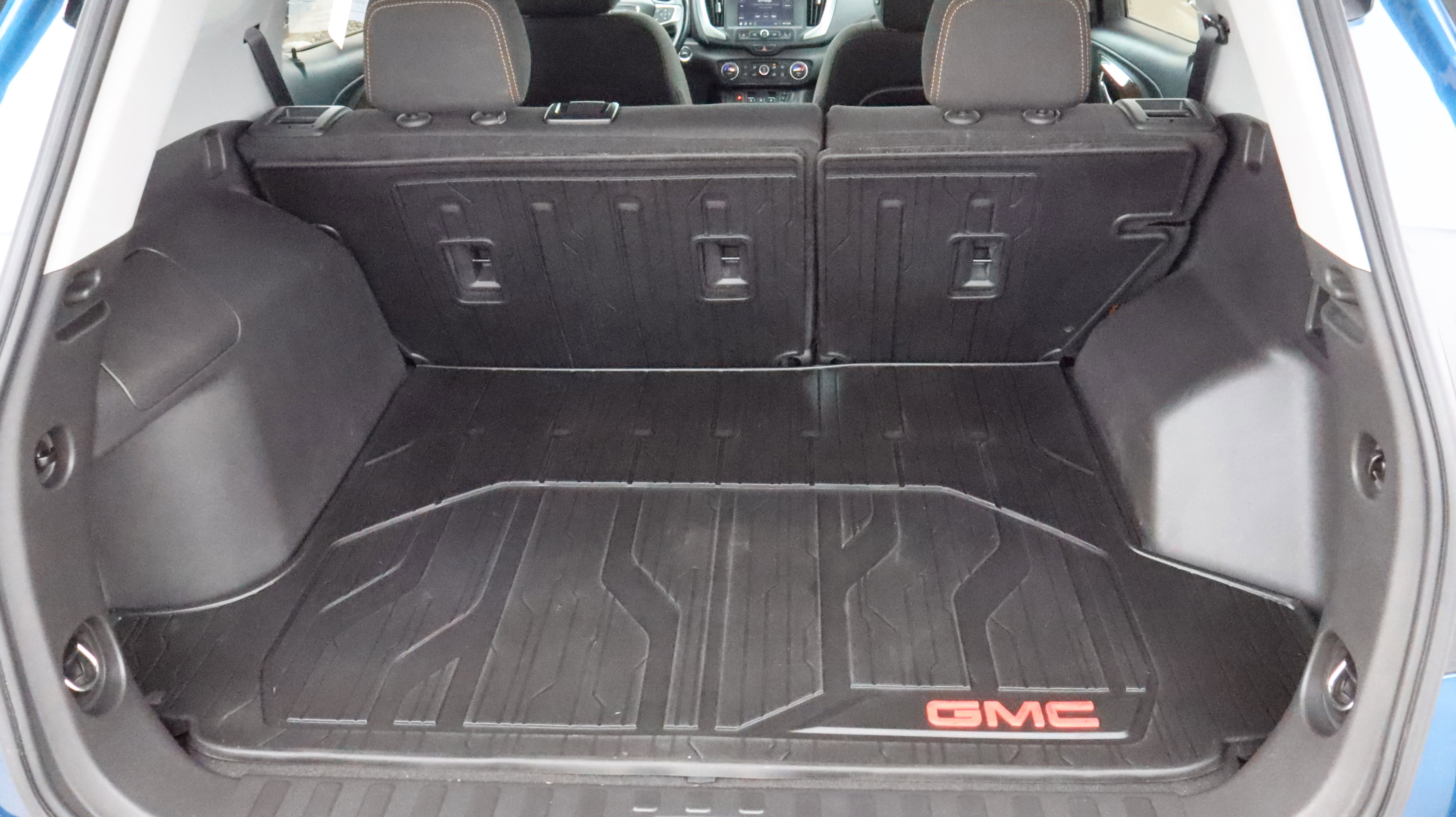 Used 2021 GMC Terrain SLE w/ Driver Convenience Package AWD/4WD image 15