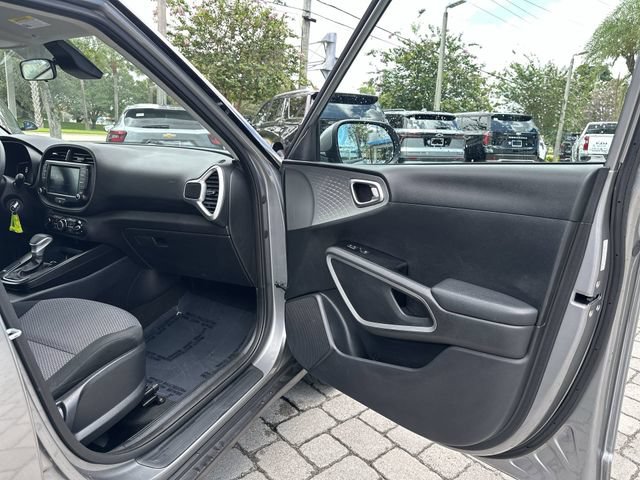 Used 2024 Kia Soul LX w/ Option Group 015 FWD image 23