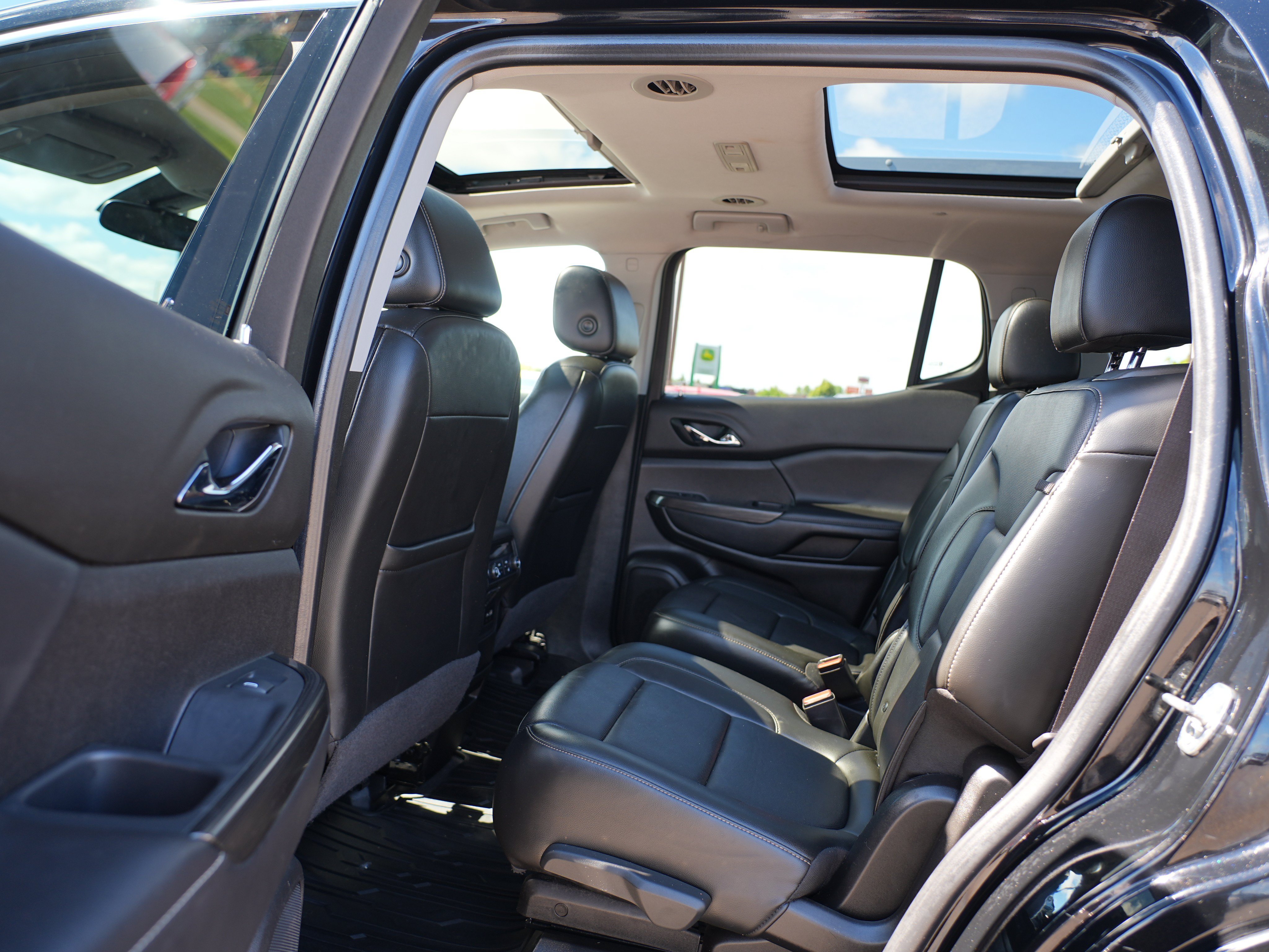 Used 2021 GMC Acadia SLT w/ Preferred Package AWD/4WD image 19