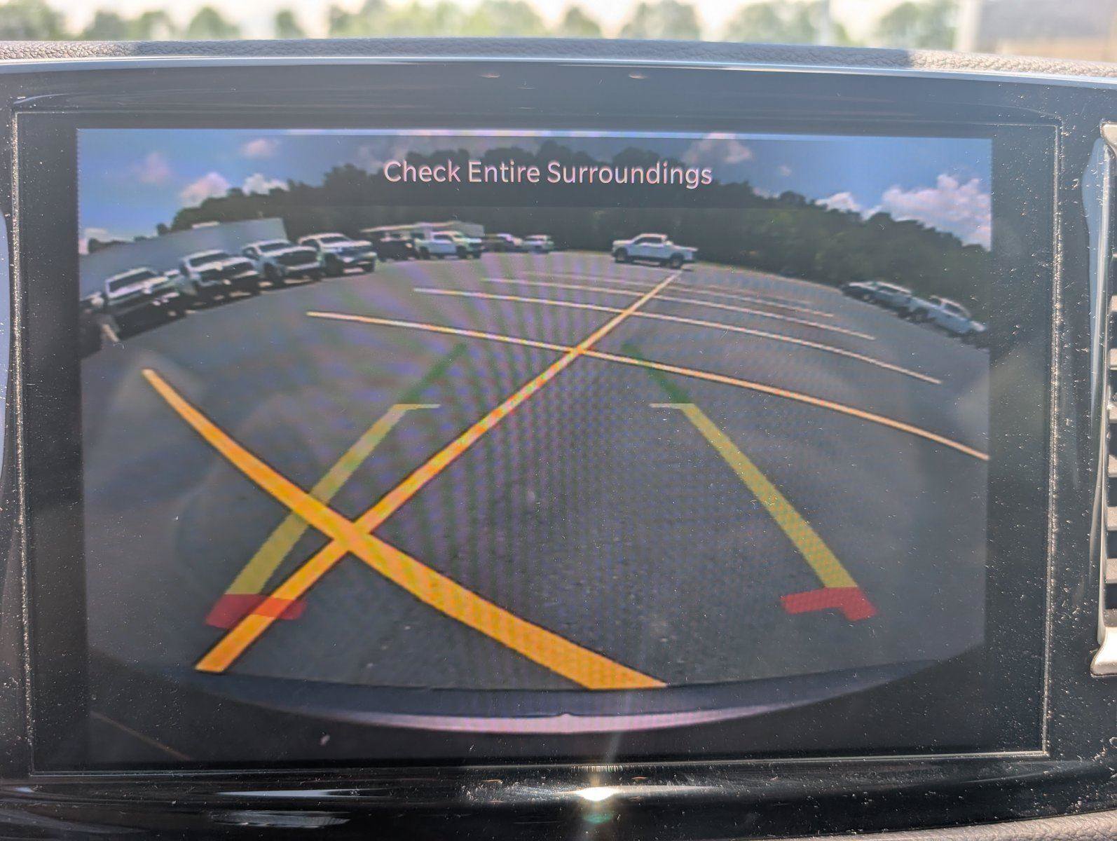 Used 2023 Chrysler Pacifica Touring-L FWD image 15