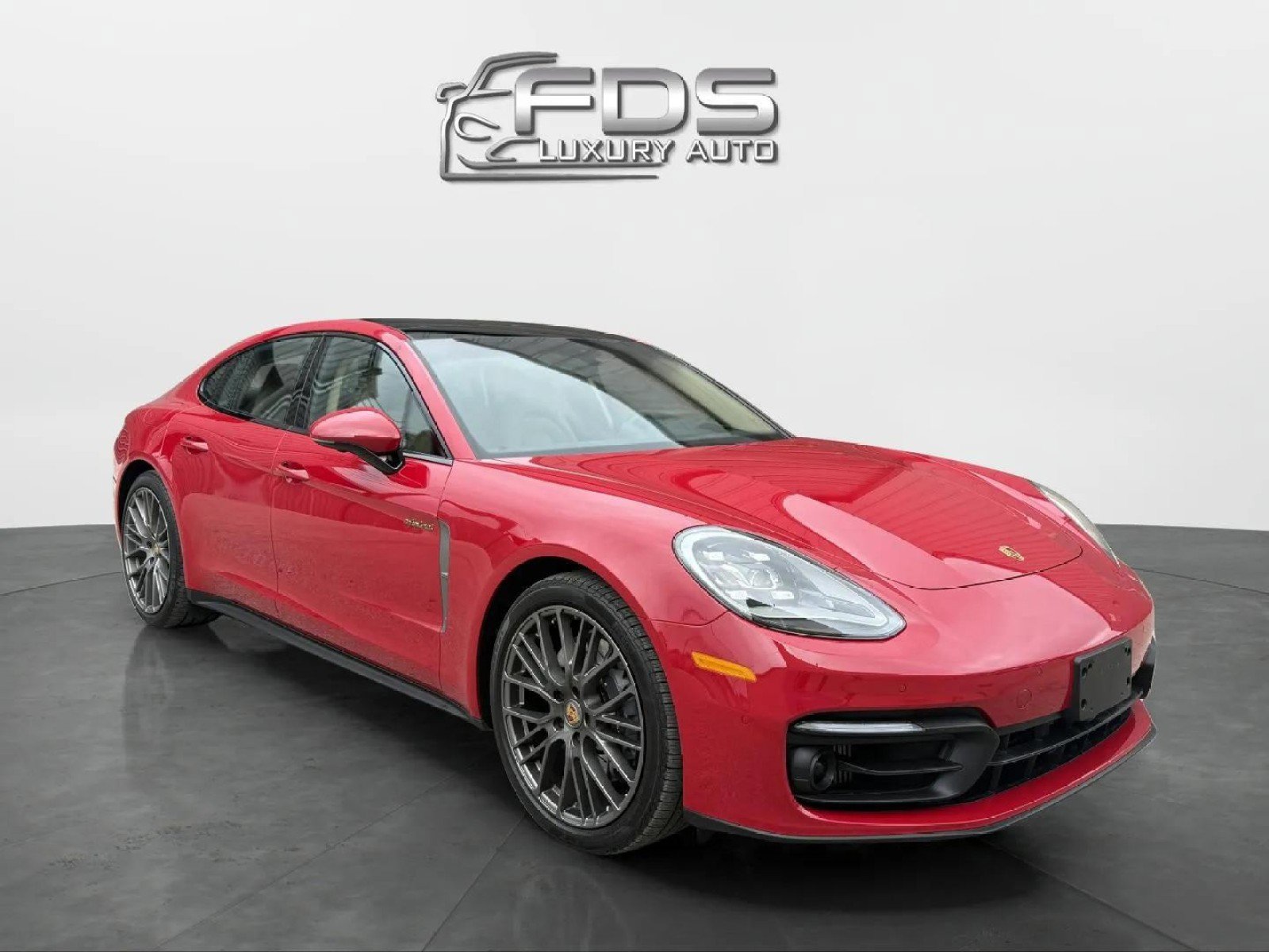 Used 2023 Porsche Panamera 4 Platinum Edition image 6