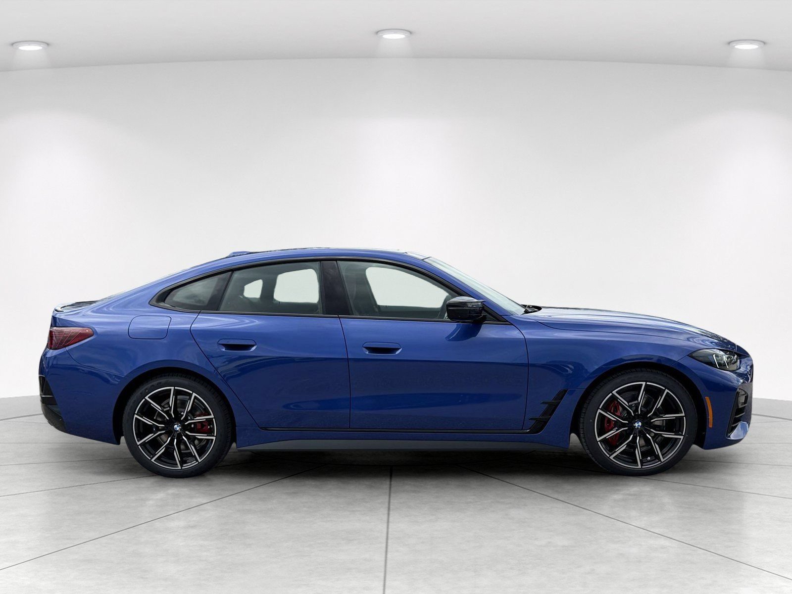 New 2026 BMW M440i w/ Premium Package RWD video 2