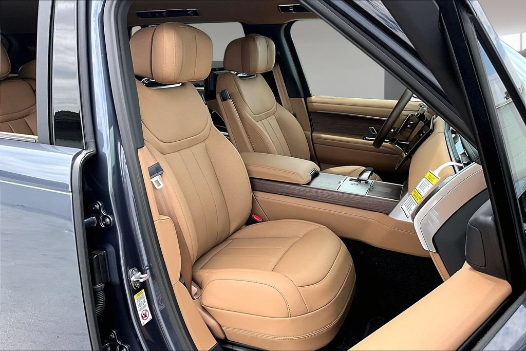 New 2026 Land Rover Range Rover Long Wheelbase Autobiography AWD/4WD image 12