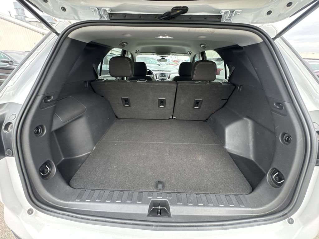 Used 2021 Chevrolet Equinox LS image 15