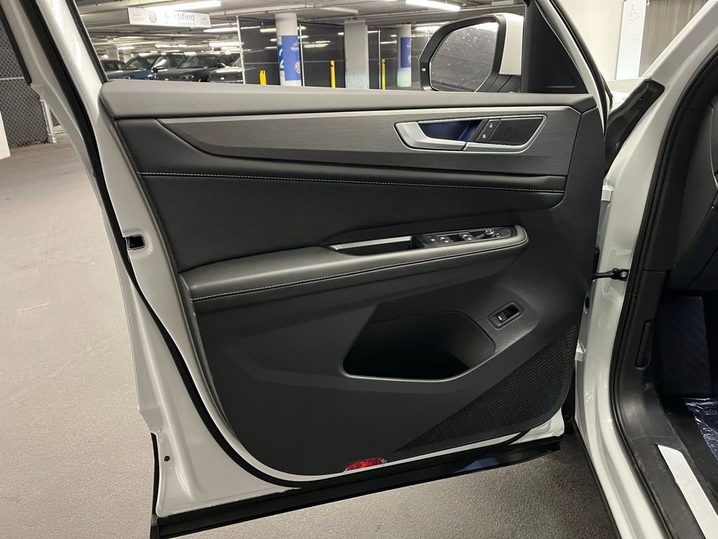 New 2026 Volkswagen Atlas Cross Sport SE image 20