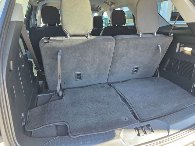 Used 2023 Ford Explorer XLT image 14
