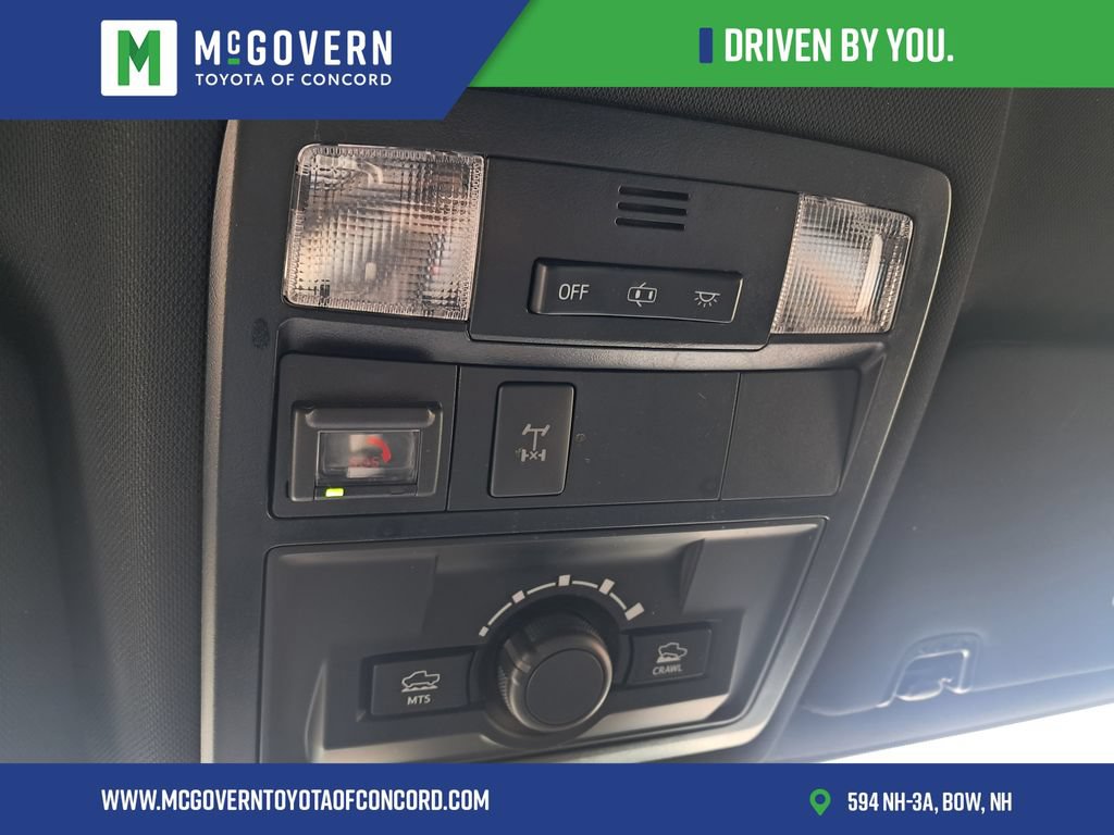 Used 2021 Toyota Tacoma TRD Off-Road w/ Technology Package AWD/4WD image 24