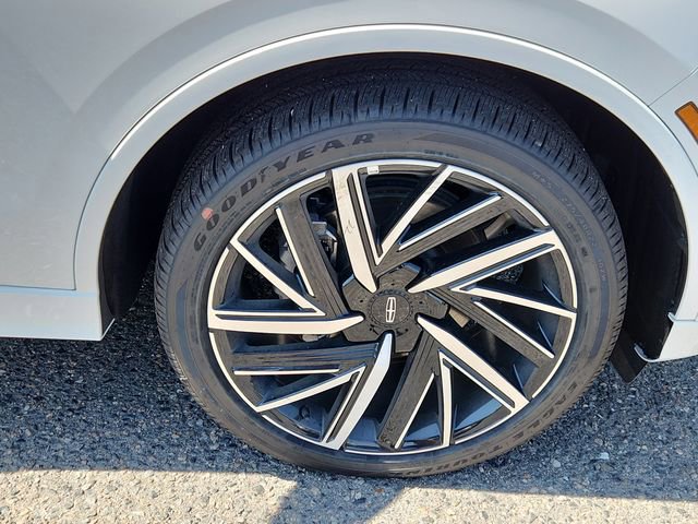 New 2025 Lincoln Aviator Black Label w/ Black Label Special Edition image 18