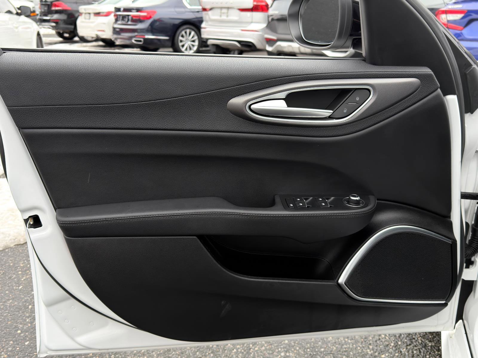 Used 2022 Alfa Romeo Giulia Veloce image 13