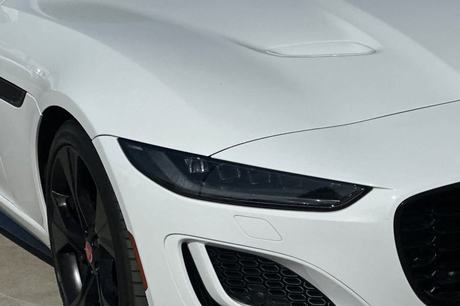 Used 2023 Jaguar F-TYPE R-Dynamic AWD/4WD image 30