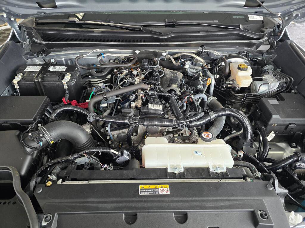 Certified 2024 Toyota Tacoma TRD Off-Road AWD/4WD image 9