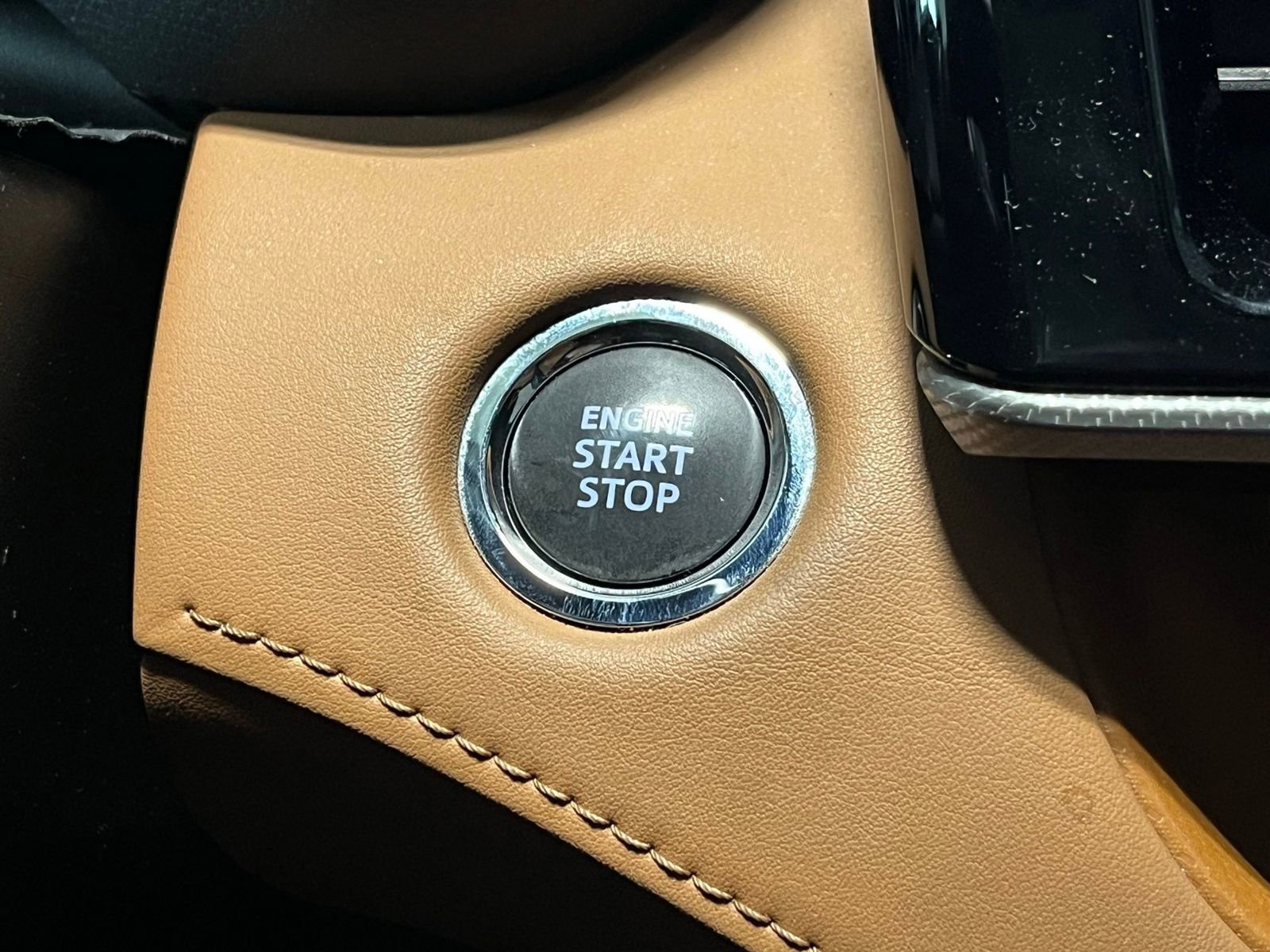 Used 2023 Toyota Highlander Platinum image 28