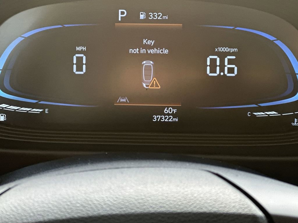 Used 2024 Hyundai Venue SEL image 10