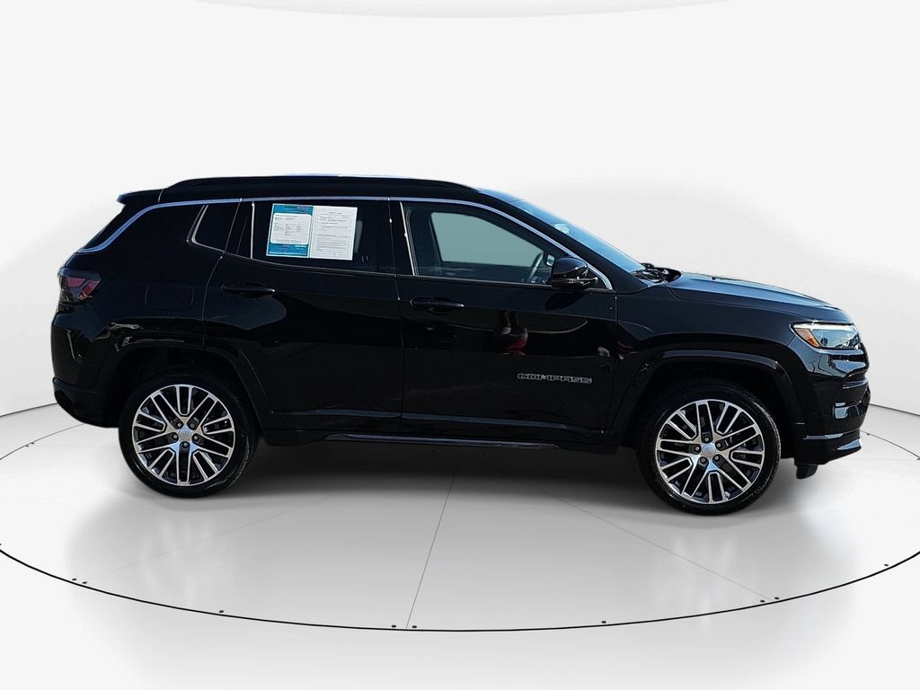 Used 2023 Jeep Compass Limited w/ Elite Group AWD/4WD image 5