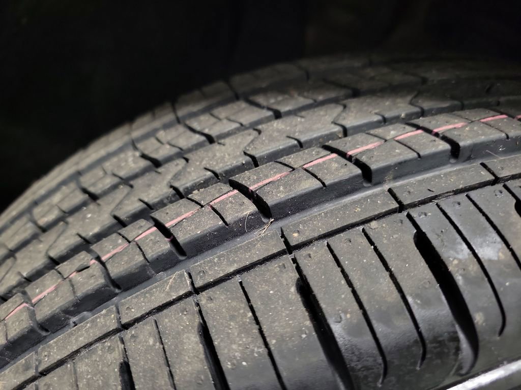 Used 2020 Nissan Kicks S image 12