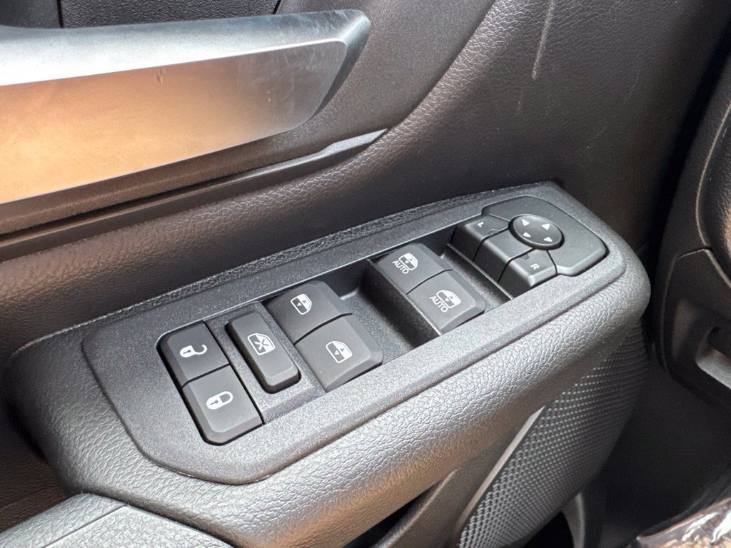 New 2026 RAM 1500 Express AWD/4WD image 8