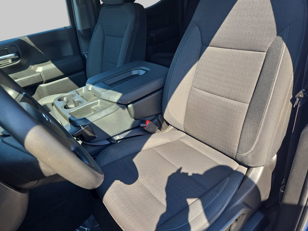 Used 2023 Chevrolet Silverado 1500 Custom Trail Boss w/ LPO, Dark Essentials Package image 17