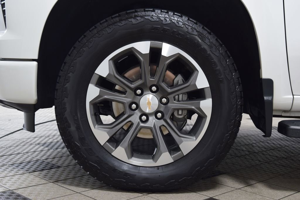 Used 2024 Chevrolet Silverado 1500 High Country w/ High Country Premium Package image 29