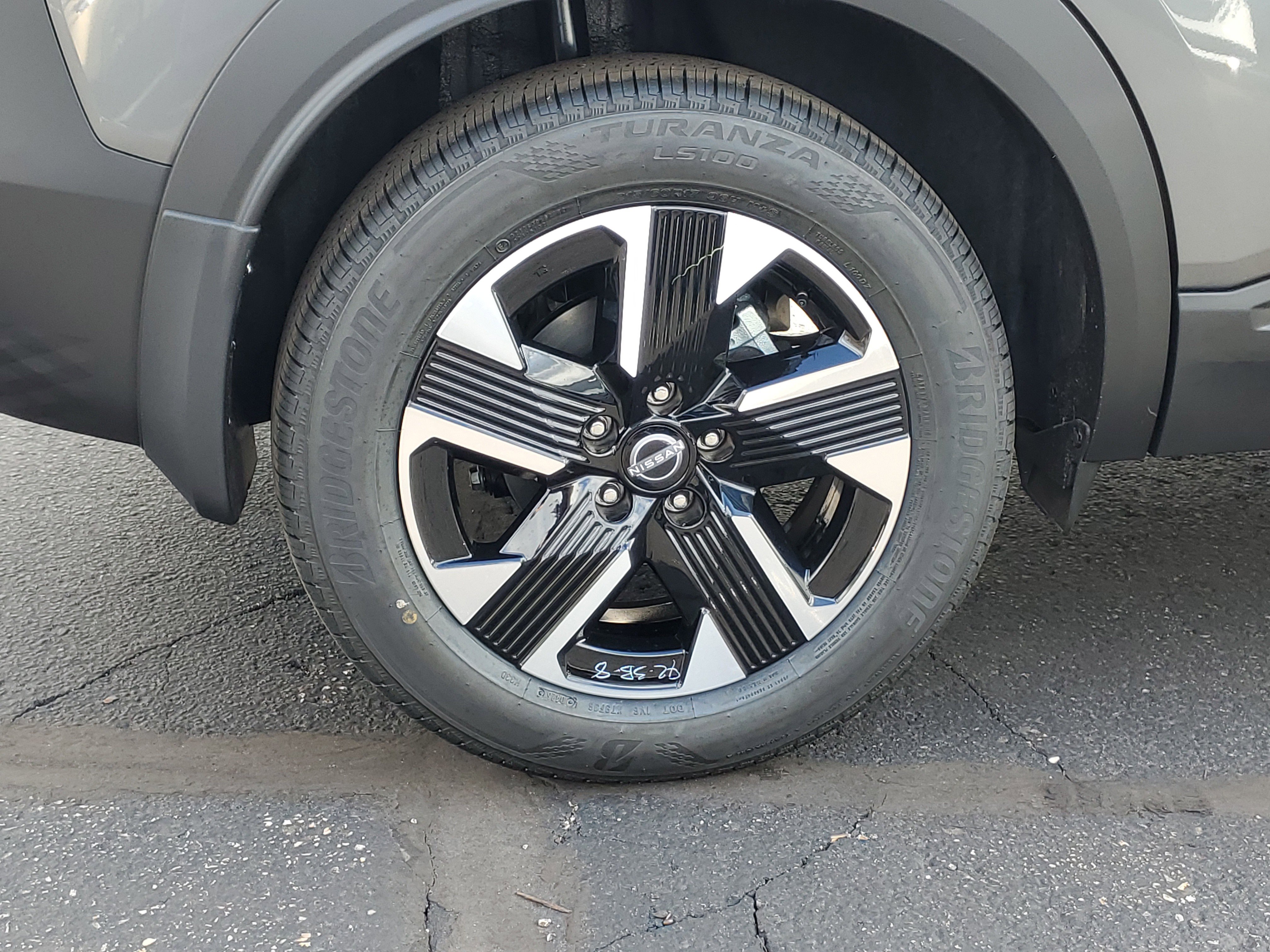 New 2026 Nissan Kicks SV w/ SV Premium Package AWD/4WD image 26