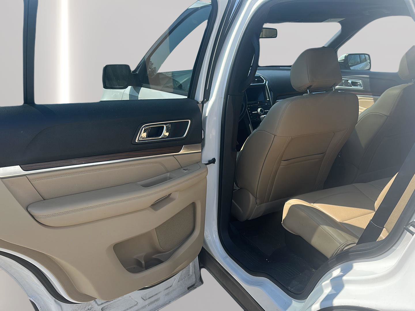 Used 2017 Ford Explorer Limited w/ Equipment Group 301A image 10