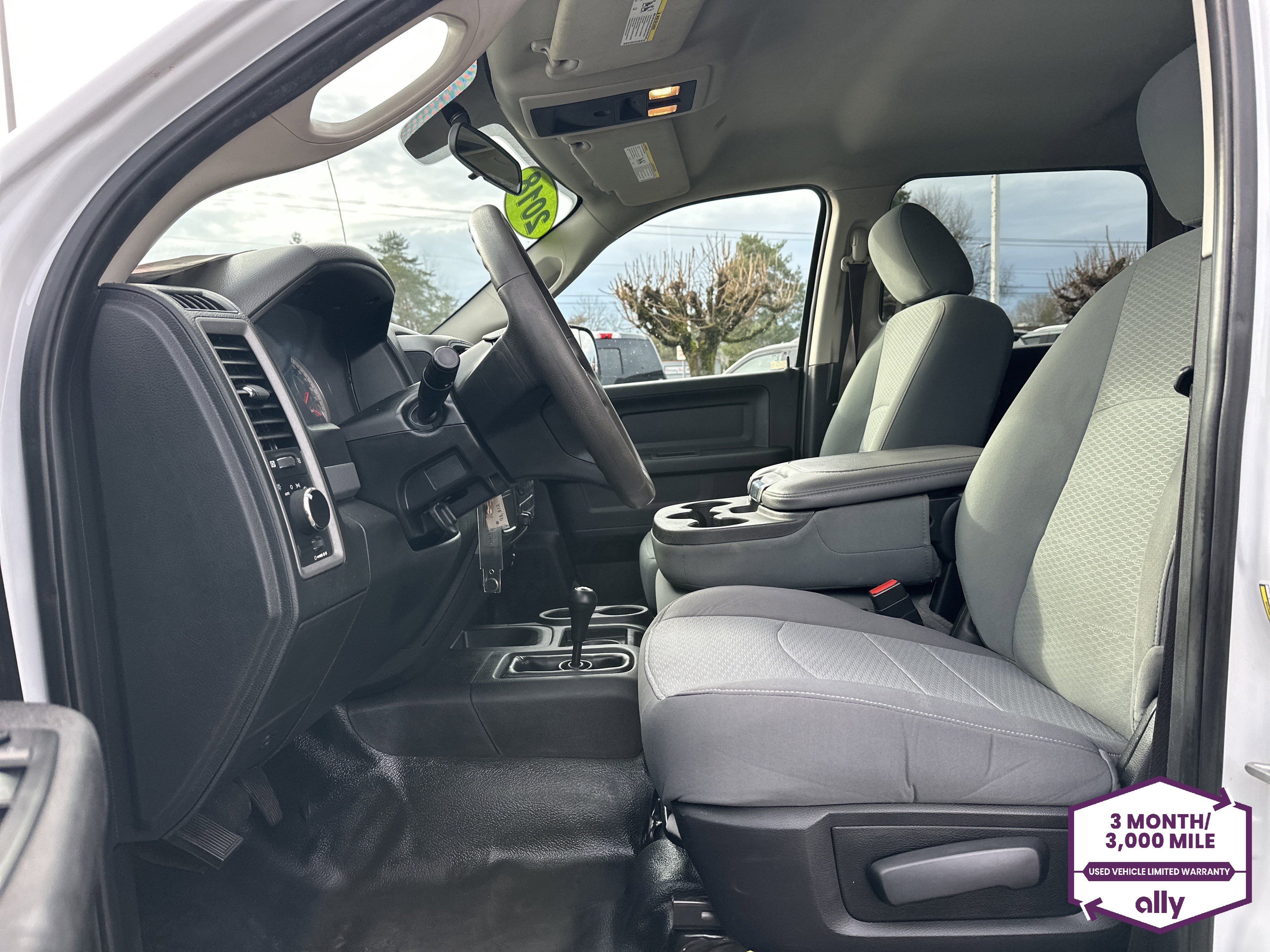 Used 2018 RAM 3500 Tradesman w/ Chrome Appearance Group AWD/4WD image 10