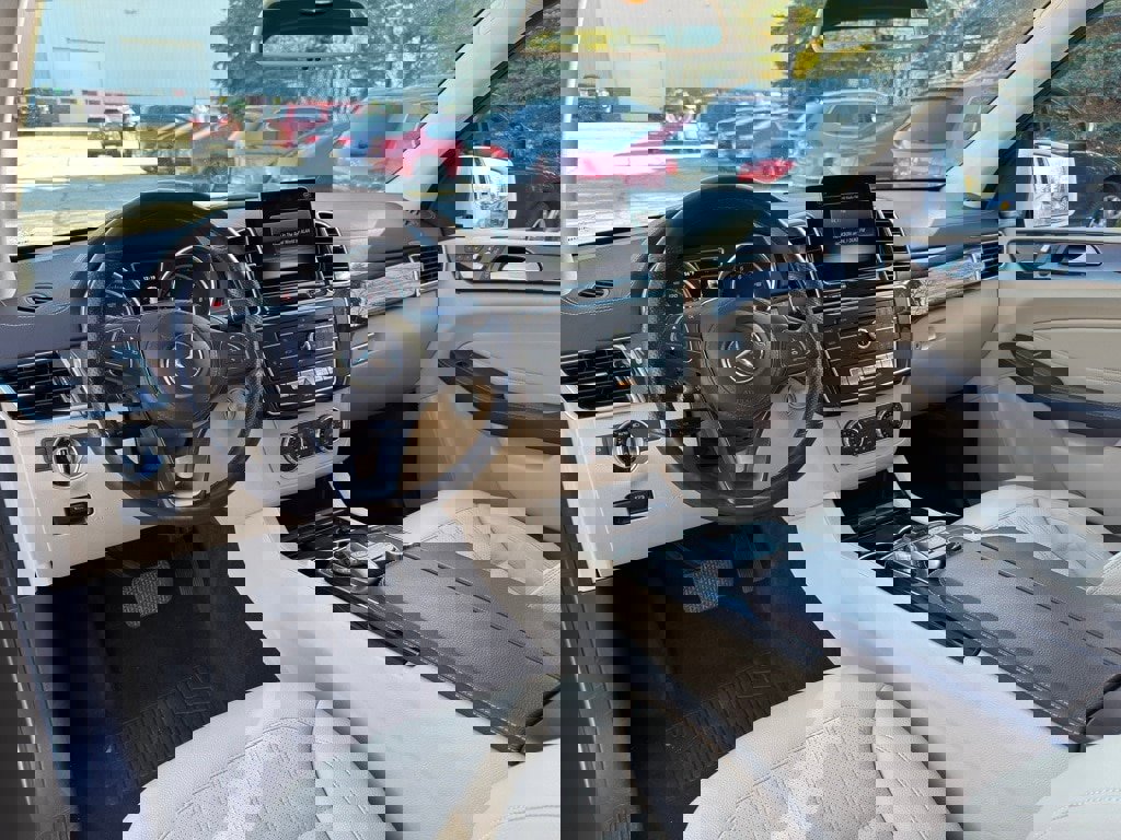 Certified 2019 Mercedes-Benz GLS 450 4MATIC w/ Premium 1 Package image 15