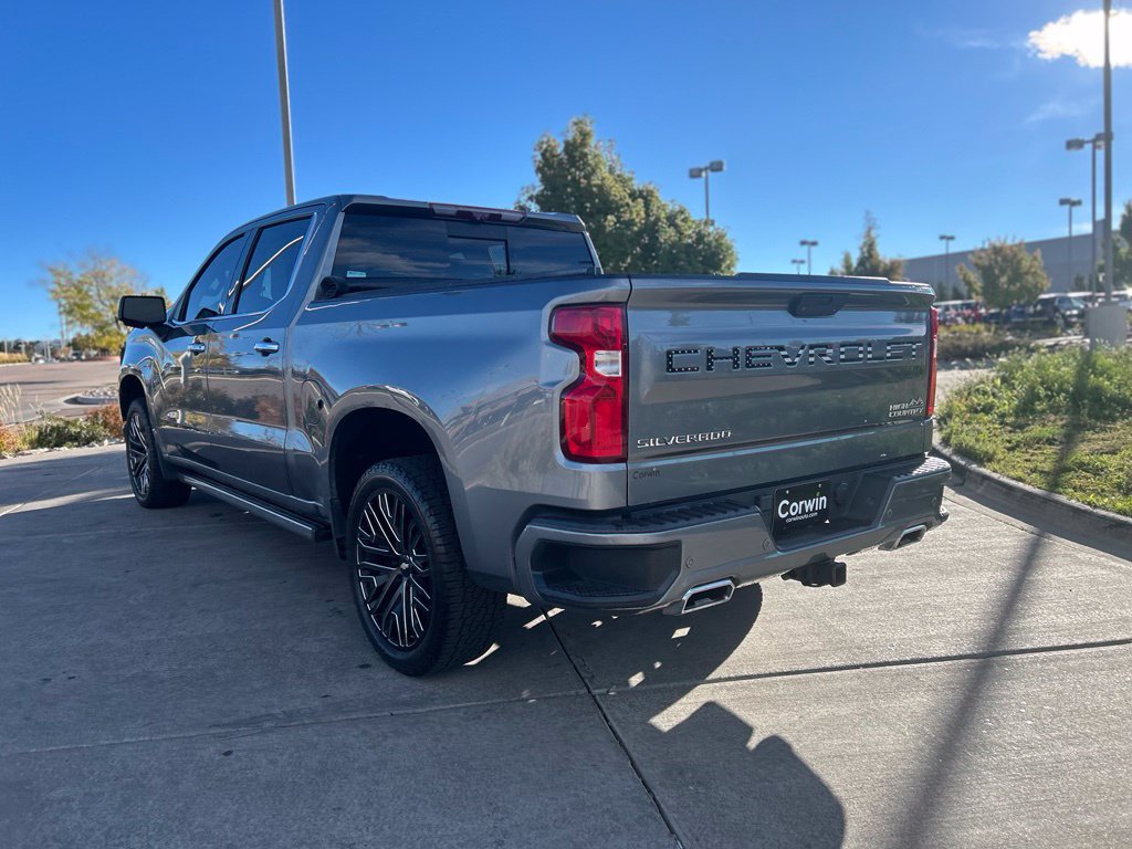 Used 2020 Chevrolet Silverado 1500 High Country w/ Technology Package AWD/4WD image 6