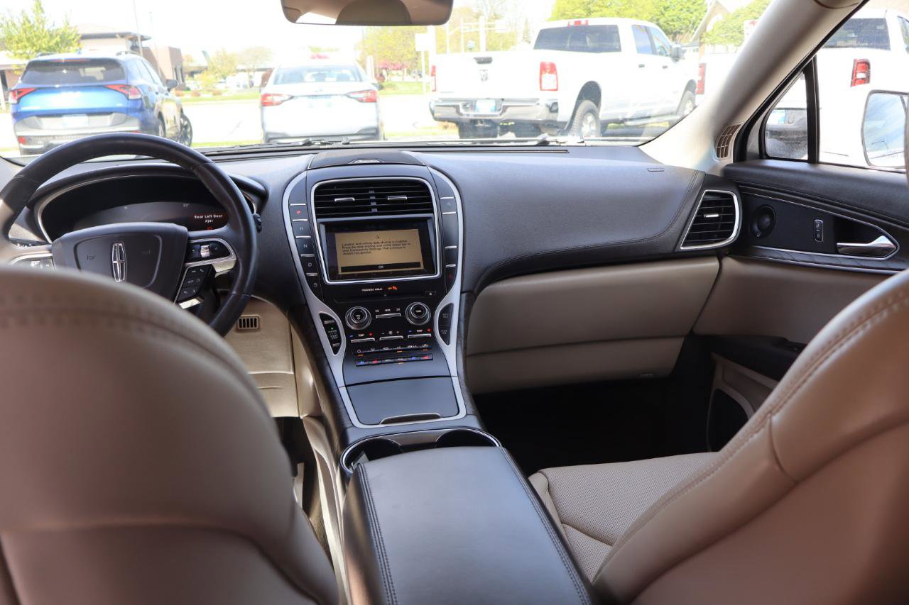 Used 2019 Lincoln Nautilus Reserve AWD/4WD image 23