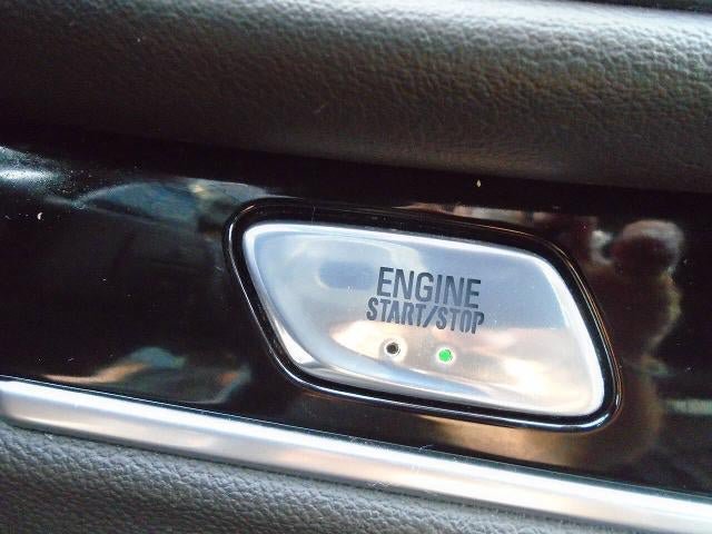 Certified 2022 Buick Enclave Avenir w/ LPO, Floor Liner Package AWD/4WD image 9