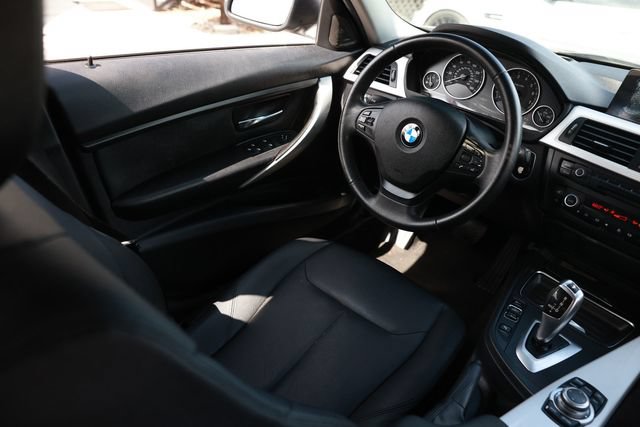 Used 2012 BMW 328i Sedan RWD image 23