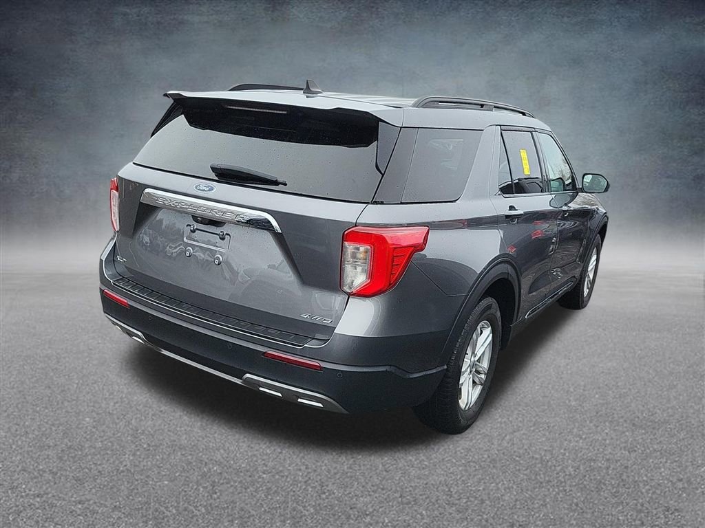 Used 2023 Ford Explorer XLT w/ Equipment Group 202A image 39