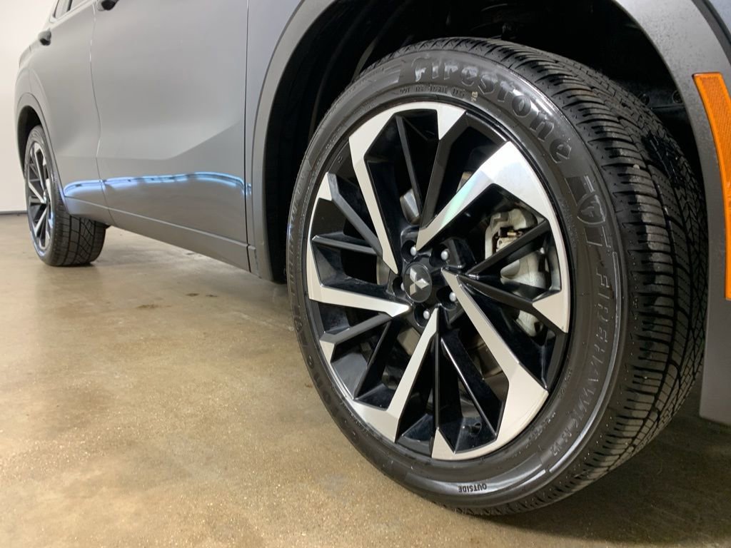 Used 2024 Mitsubishi Outlander SE image 6