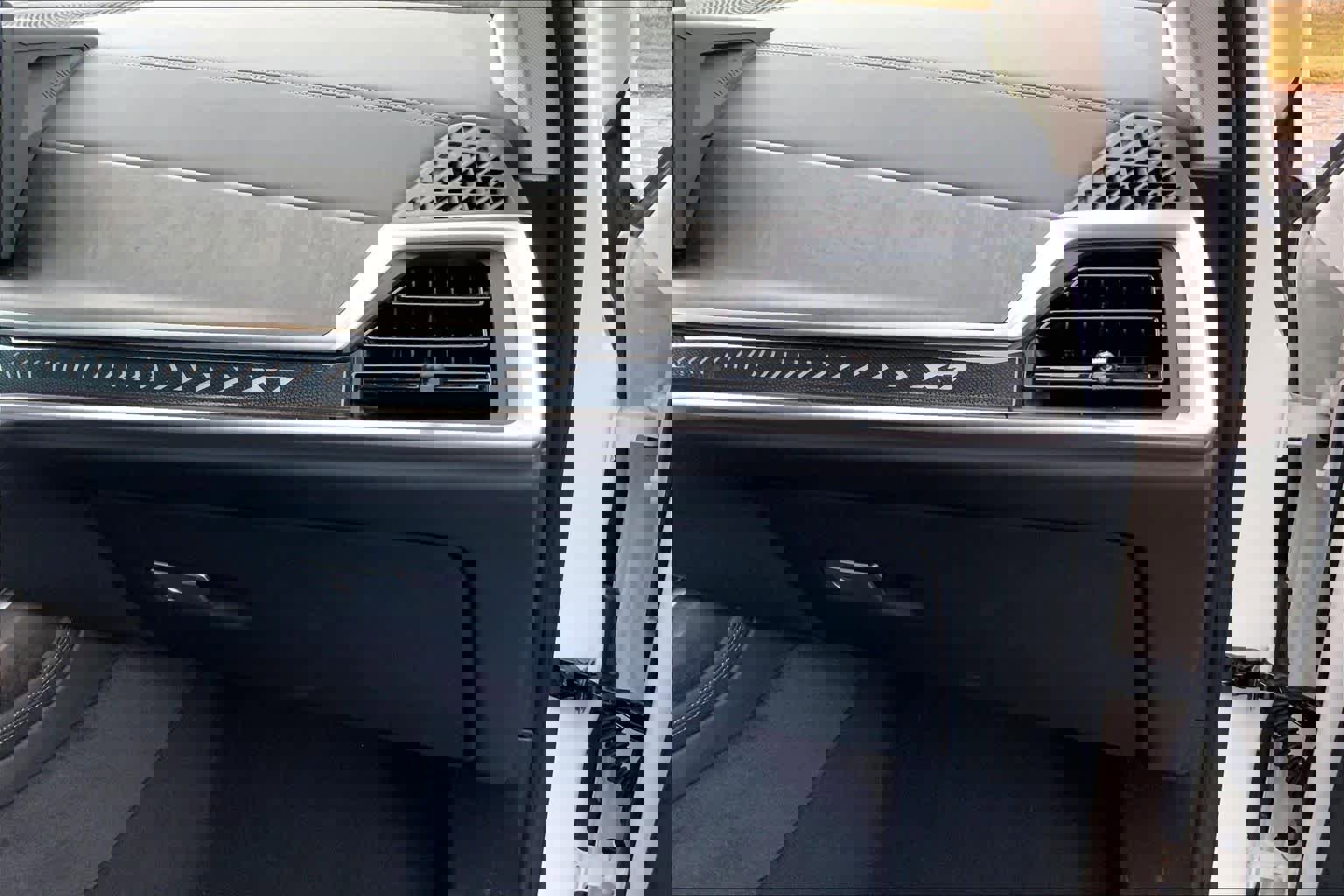 Certified 2025 BMW X7 xDrive40i w/ Premium Package image 20