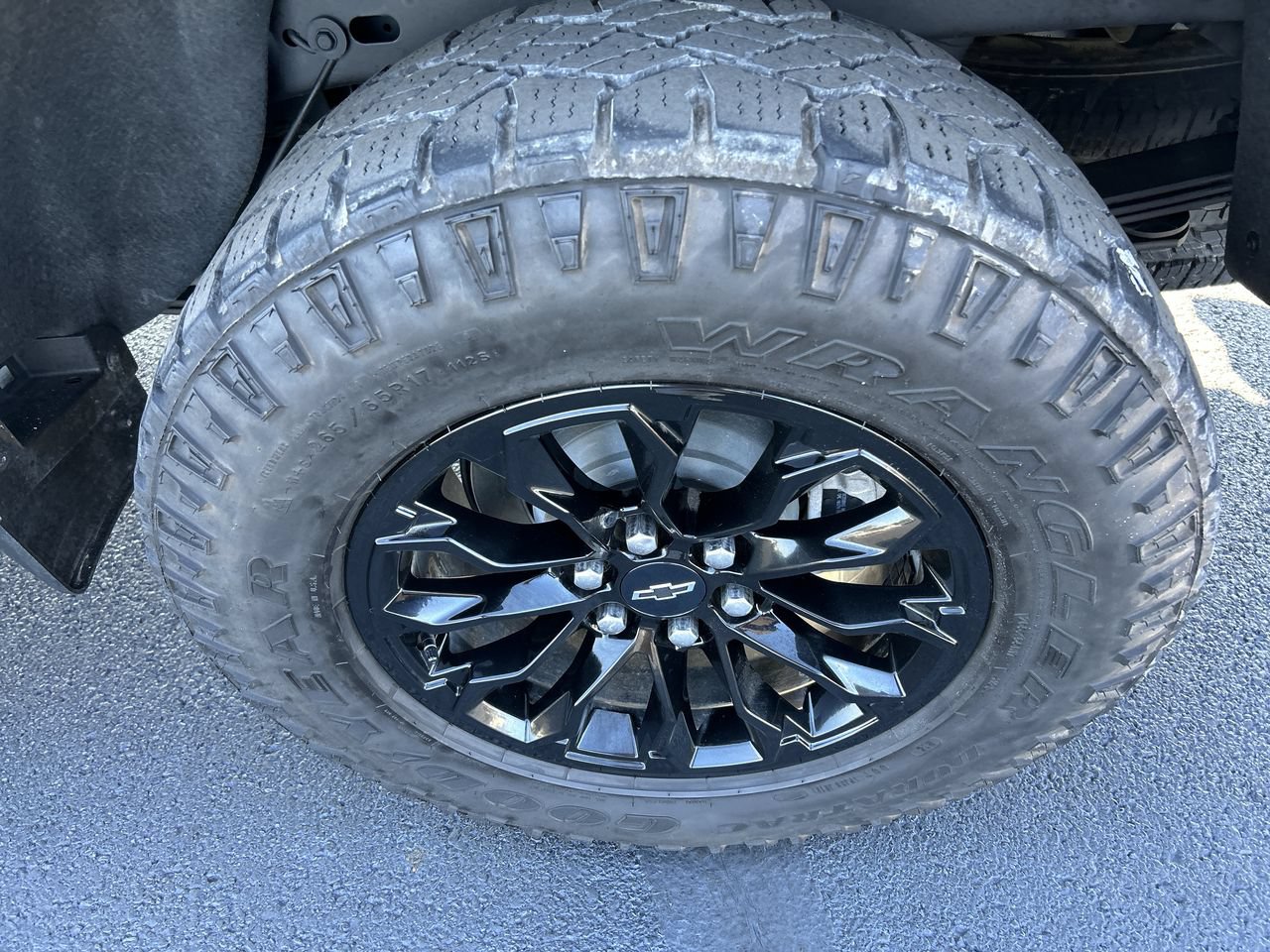 Used 2022 Chevrolet Colorado Z71 AWD/4WD image 10
