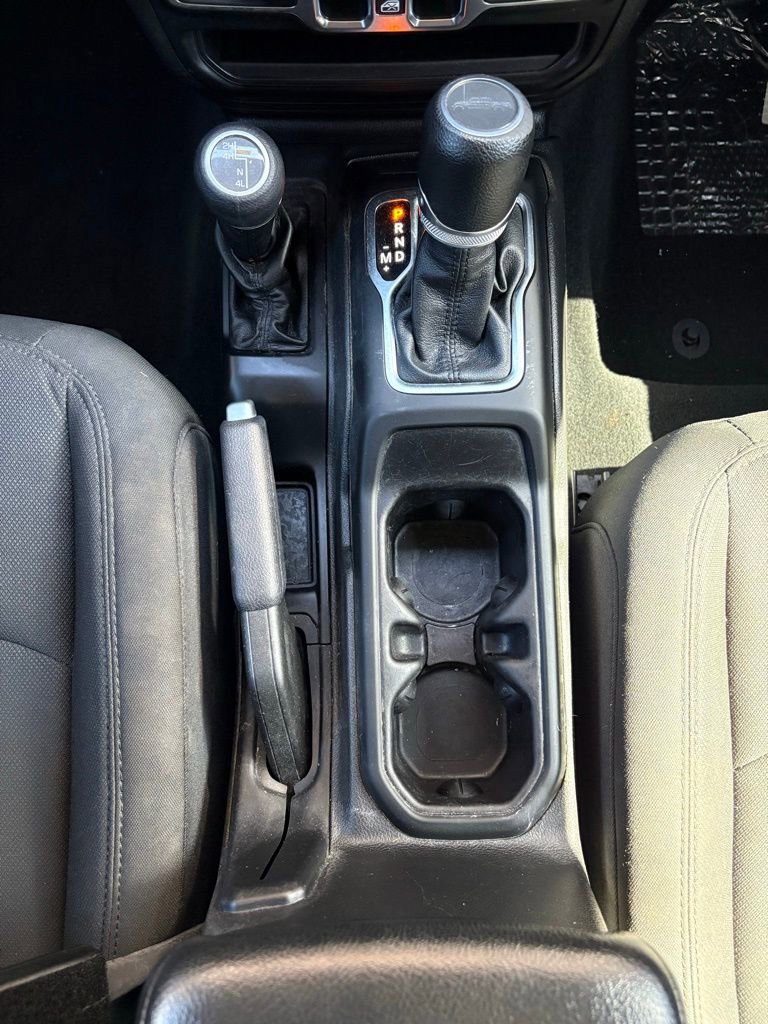 Used 2022 Jeep Gladiator Sport image 30