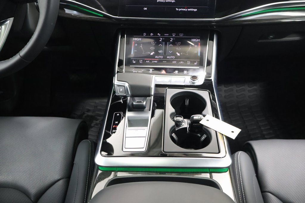 Certified 2025 Audi Q8 Prestige image 20