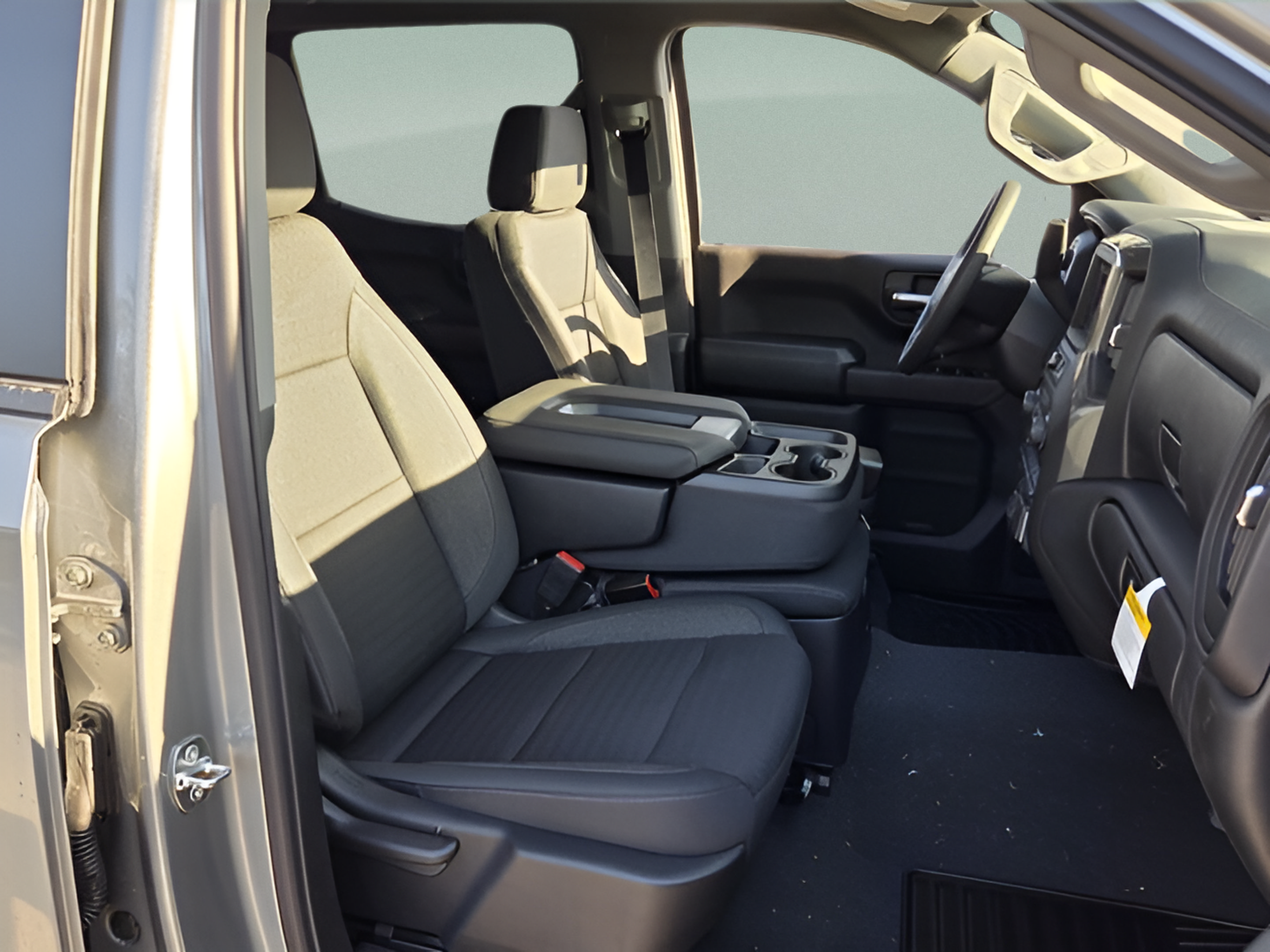 New 2026 Chevrolet Silverado 1500 Custom AWD/4WD image 15