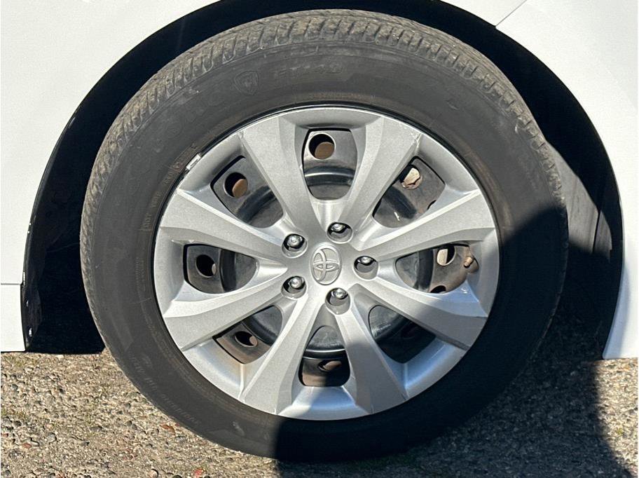 Used 2024 Toyota Corolla LE image 10