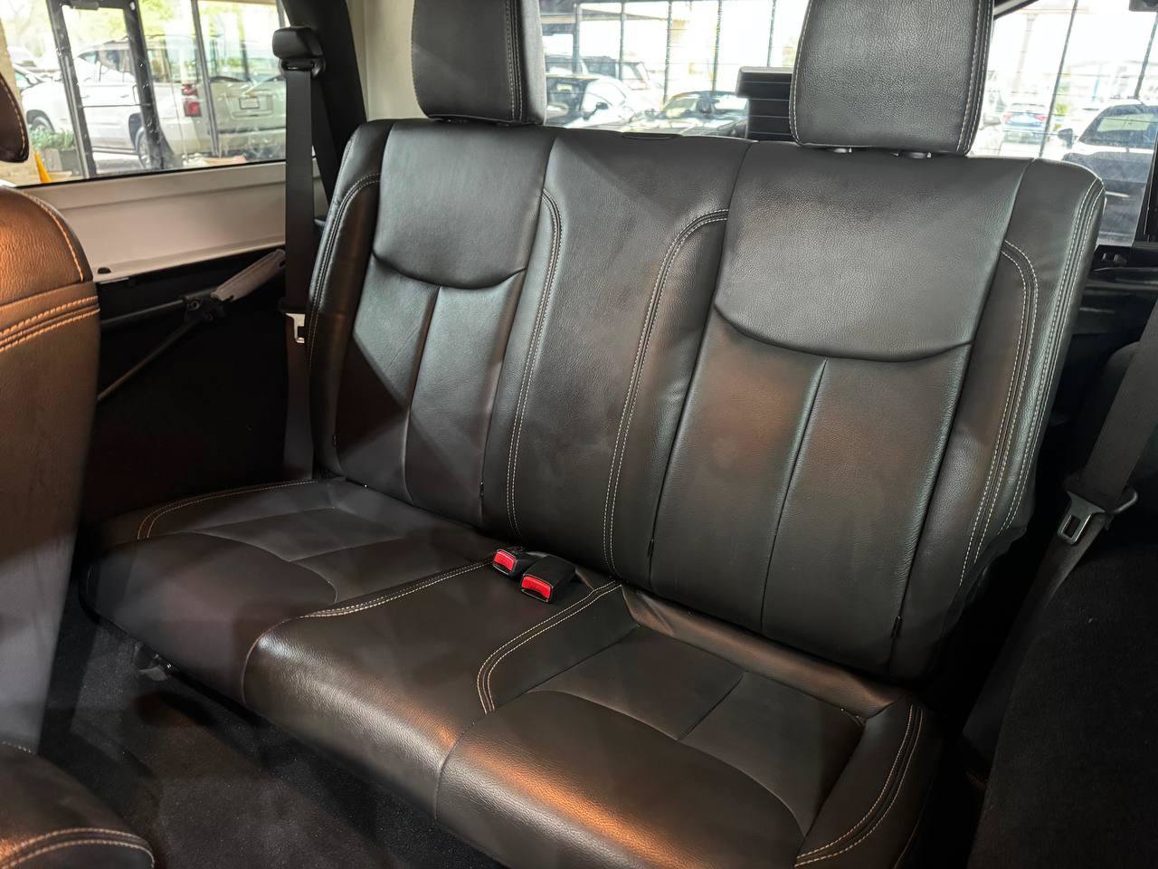 Used 2018 Jeep Wrangler Sport AWD/4WD image 13