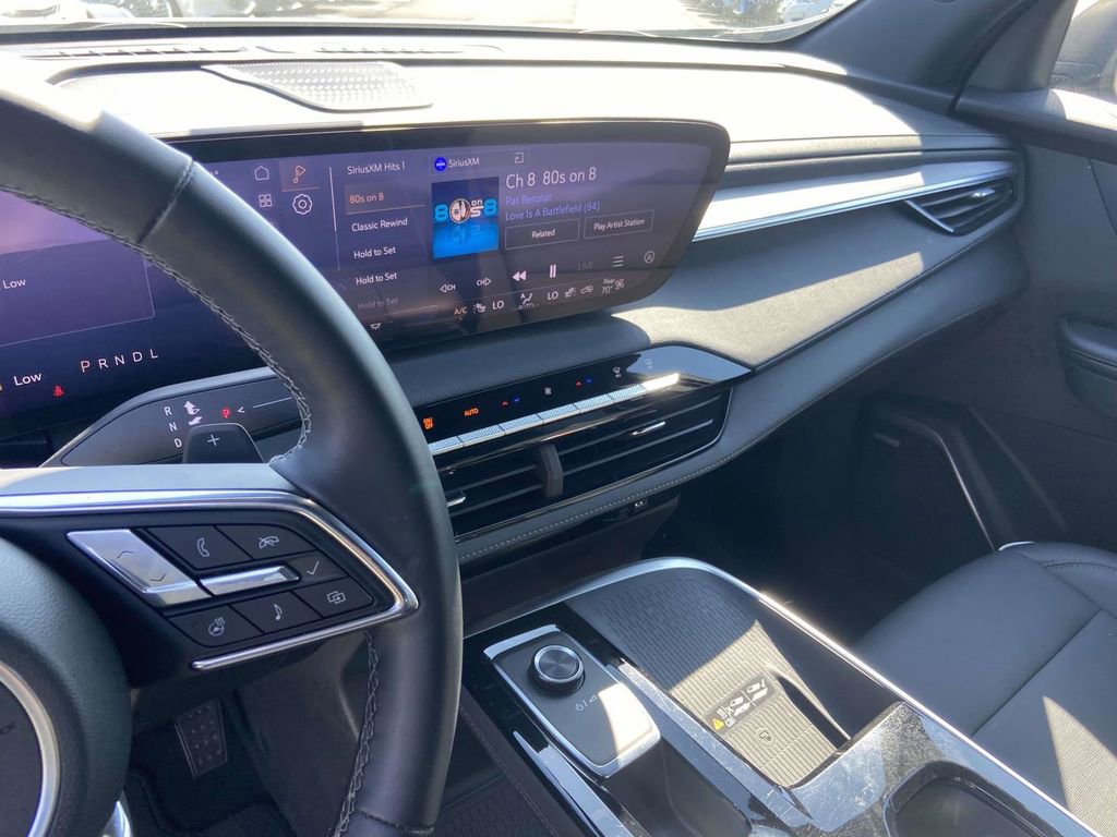 Used 2025 Buick Enclave Preferred image 21