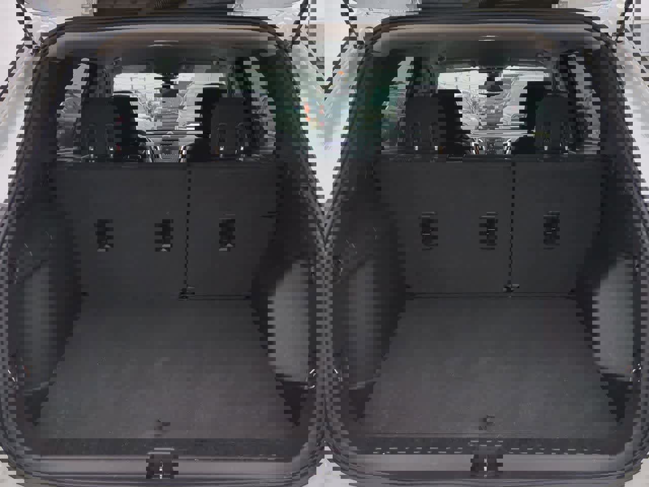 Used 2020 Chevrolet Equinox LT image 31