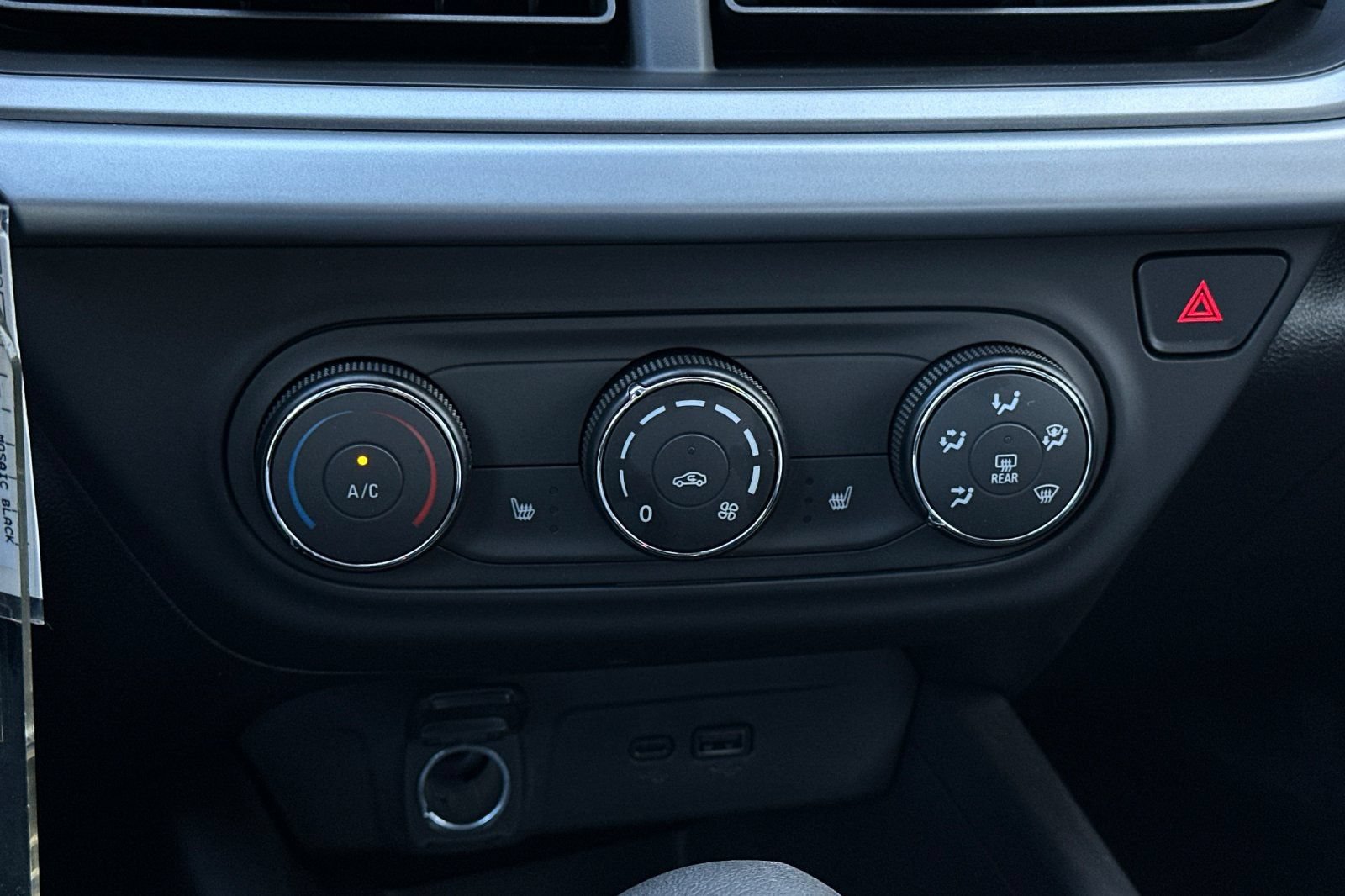 New 2026 Chevrolet Trax LS w/ LS Convenience Package FWD image 20