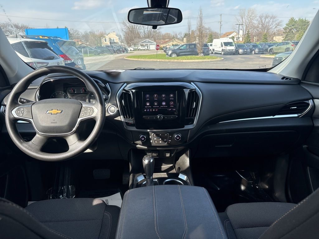 Used 2020 Chevrolet Traverse LS image 14