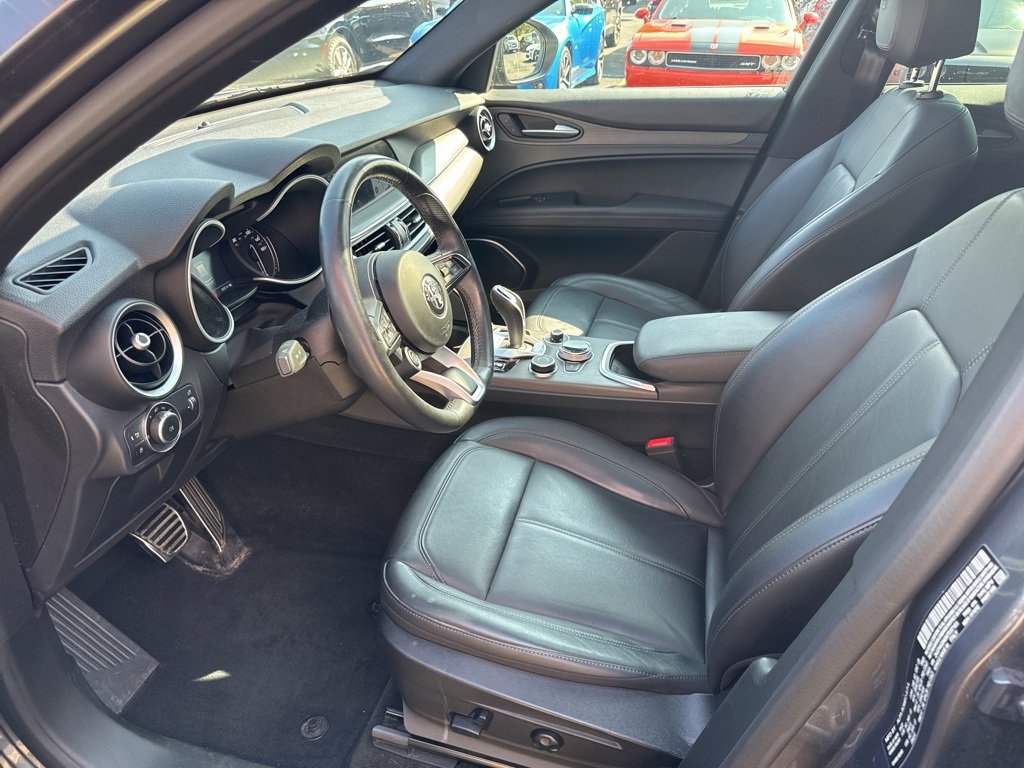 Used 2022 Alfa Romeo Stelvio Ti w/ Active Assist Plus Package image 22