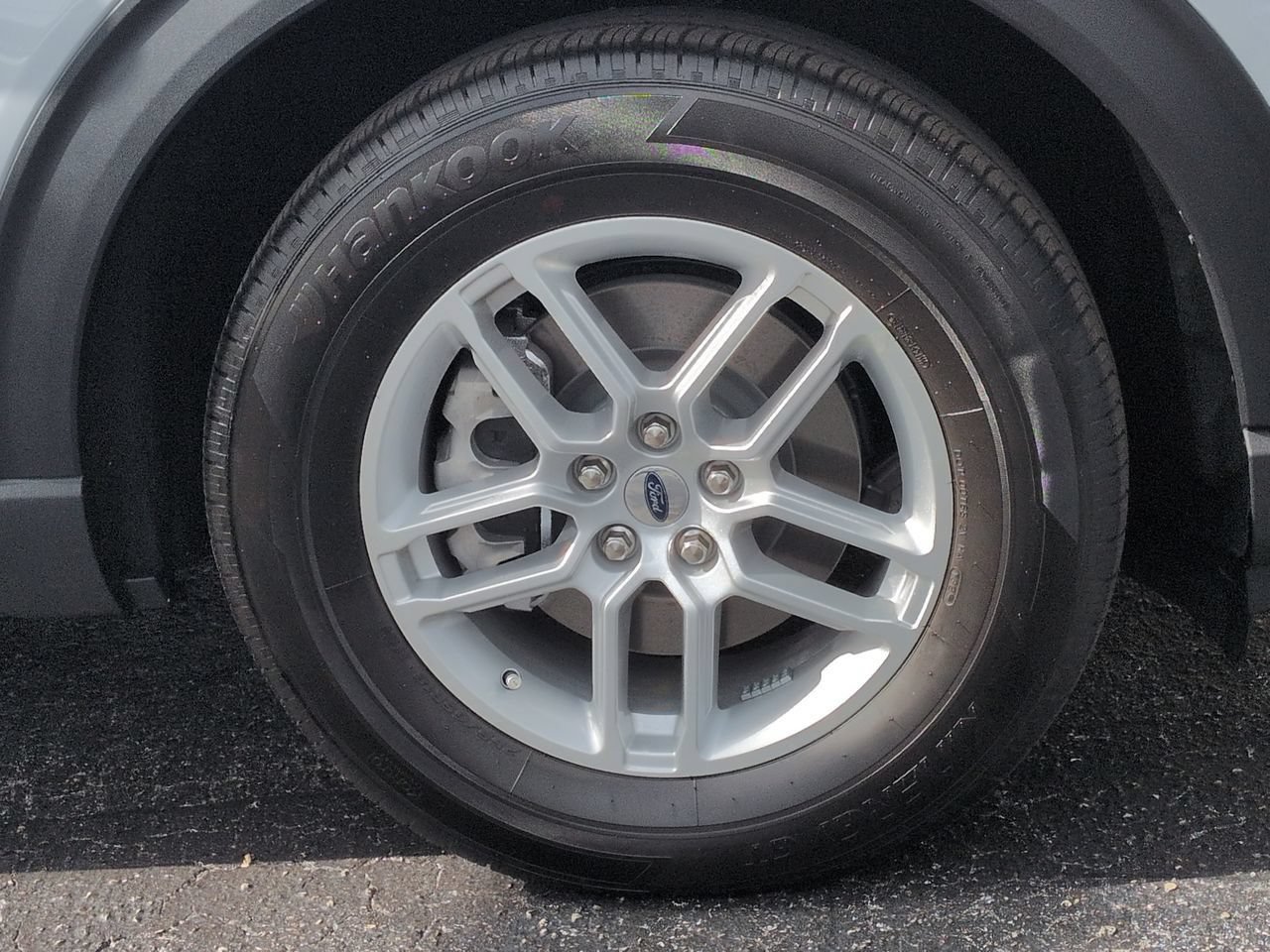Certified 2025 Ford Explorer Active RWD image 11