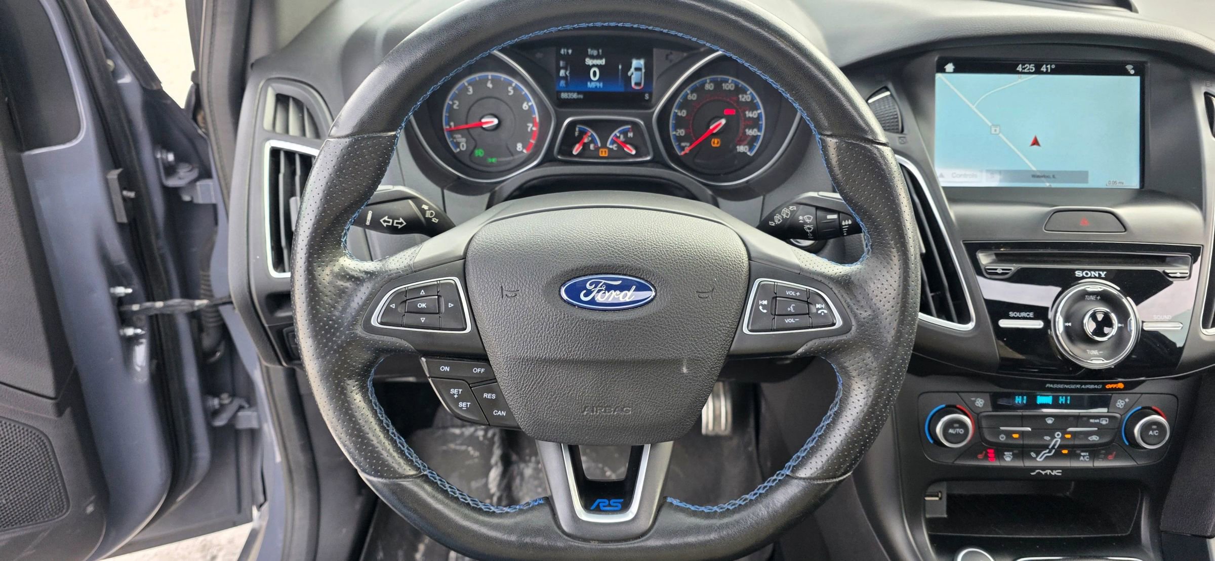 Used 2017 Ford Focus RS image 15