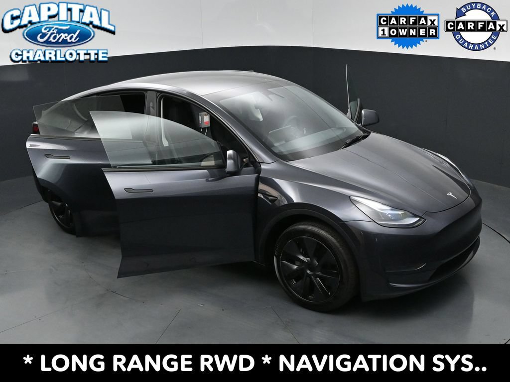 Used 2024 Tesla Model Y Long Range RWD image 32