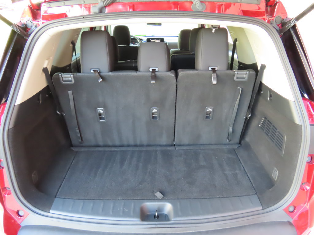 Used 2024 Nissan Pathfinder SV AWD/4WD image 16